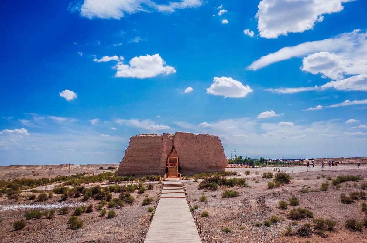 Yumenguan-Pass-Dunhuang